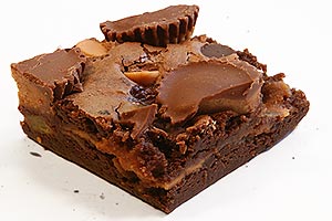 Peanut Butter Cup Brownie w/Bananas
