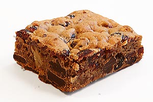 White Chocolate Blondie w/cranberries, chocolate chunks & candied pecans